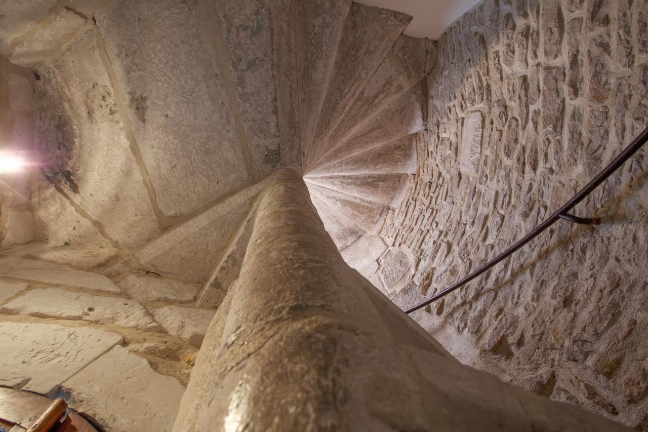 Hotel Restaurant Des Remparts Chaumont  Zewnętrze zdjęcie
